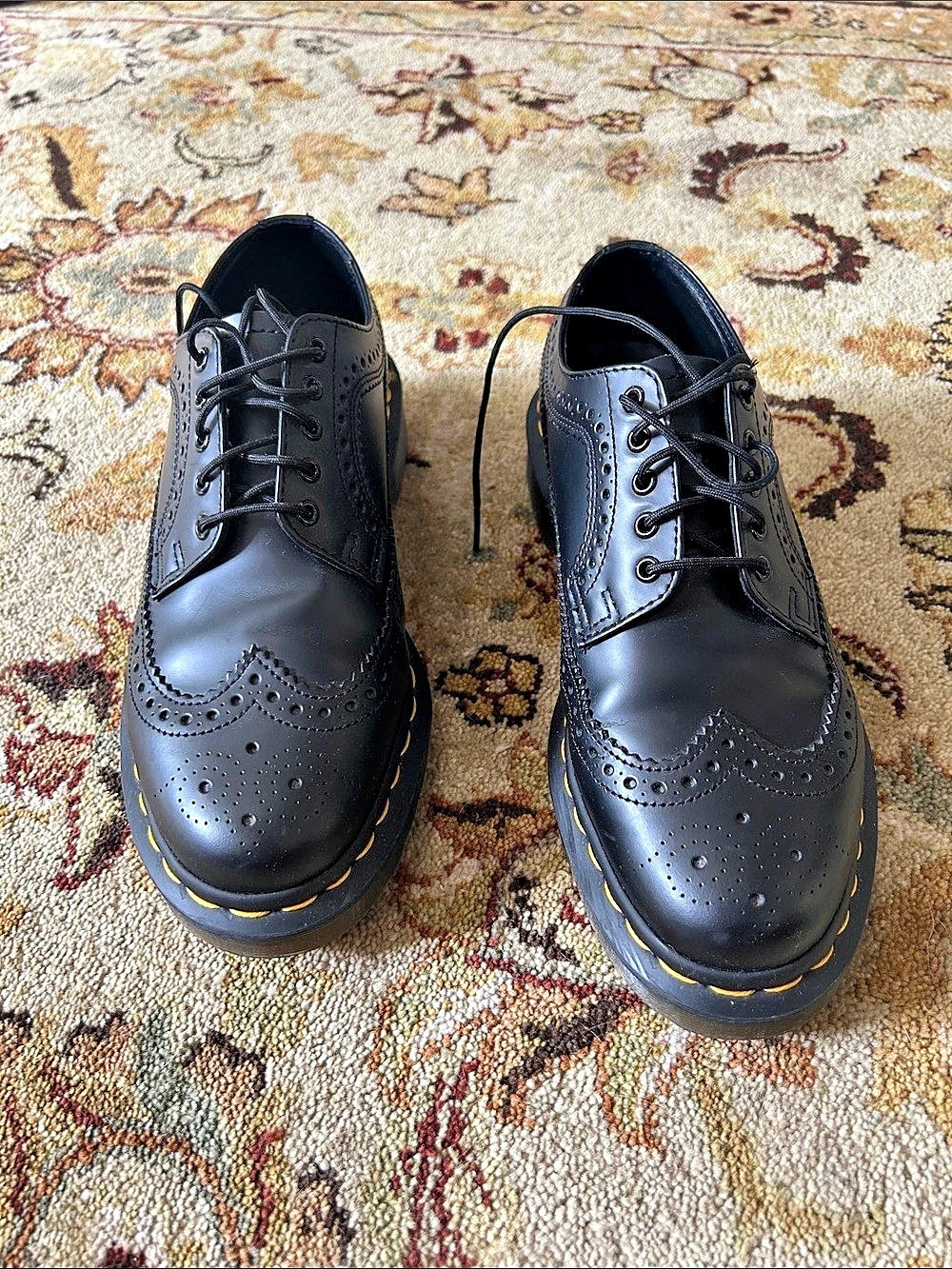 Dr. Martens 3989 Smooth Vegan Leather Brogue Shoes Black Wingtip Oxford Shoes